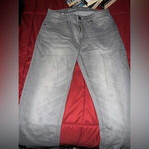 Perry Ellis Slim Straight Light Gray Jeans